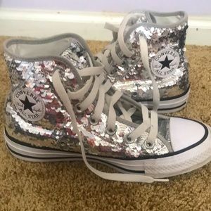 Converse shoes size 5 silver good condition